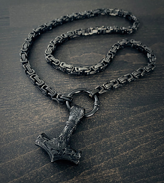 Single Mjolnir necklace, black edition - NECKLACE