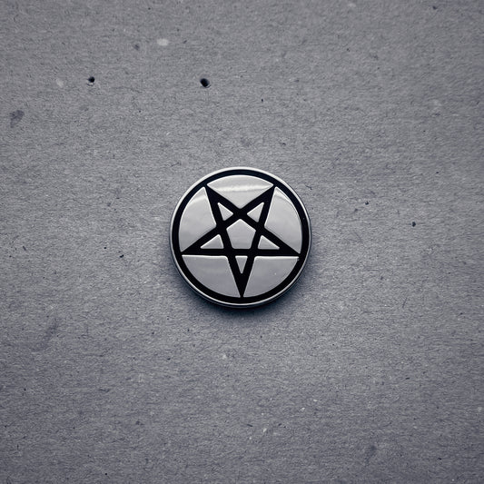 Pentagram, shiny silver round version - PIN