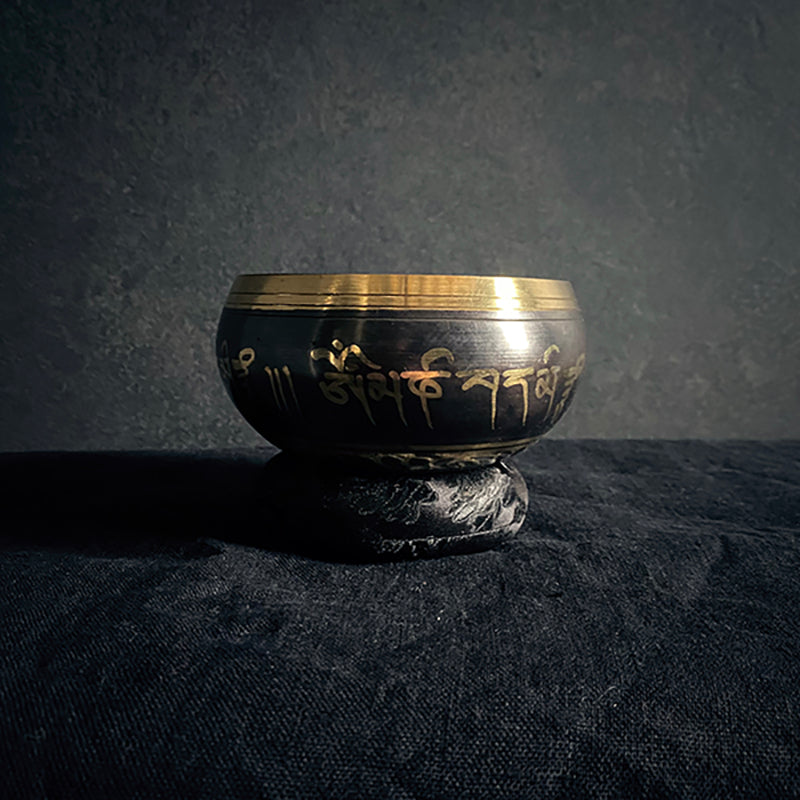 Tibetan singing bowl set, standing bell, black patina edition - RITUAL ITEM