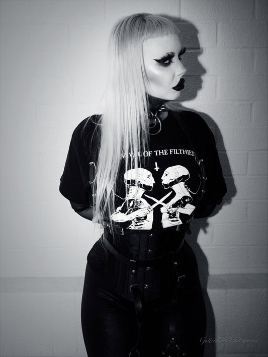 Survival of the filthiest - T-shirt