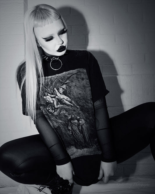 The Erinnys, demons, Gustave Dore illustration - T-shirt