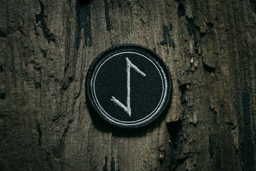 Eihwaz rune - PATCH