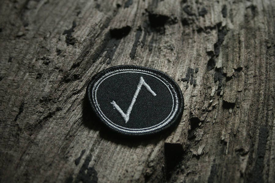 Eihwaz rune - PATCH