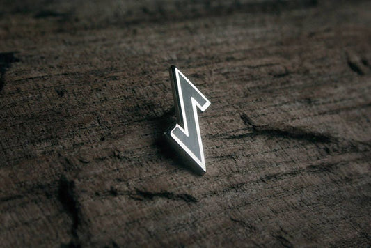 Eihwaz rune - PIN