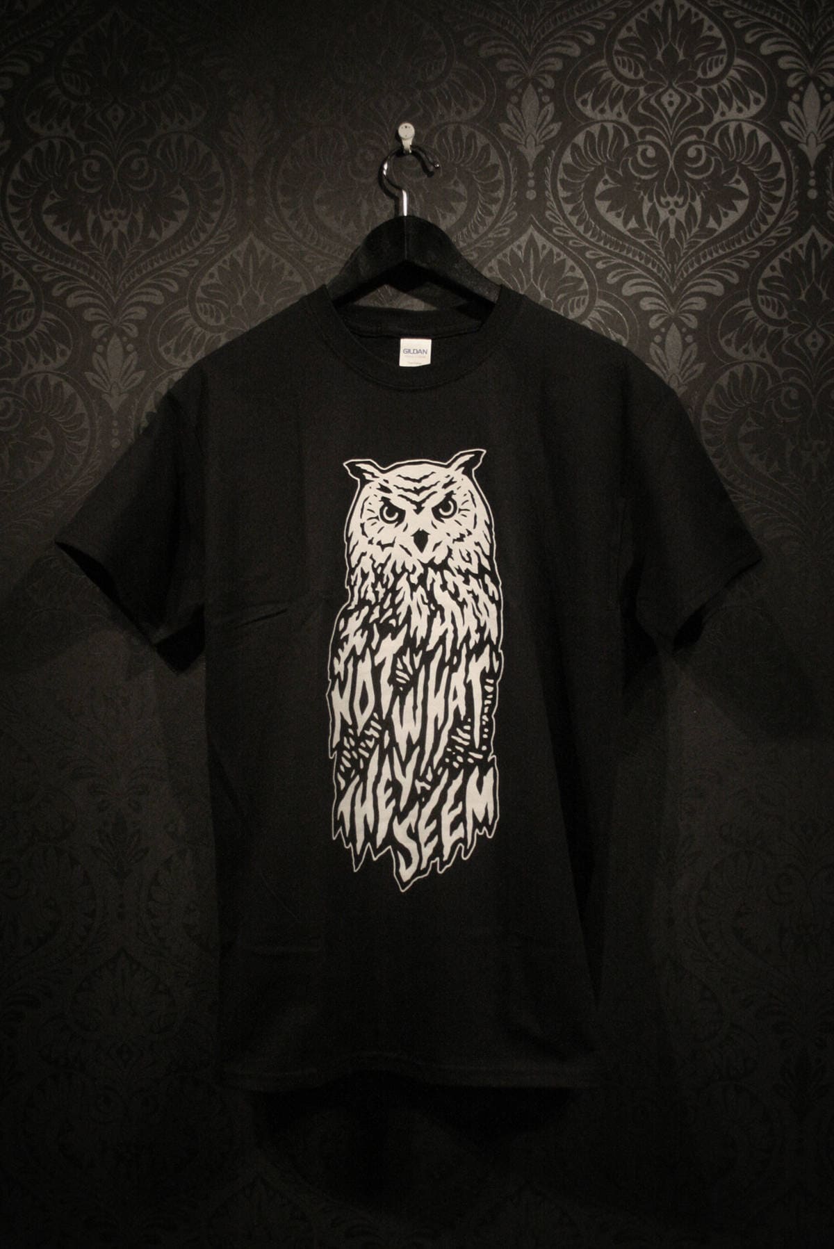 The Owls are not what they seem - T-shirt