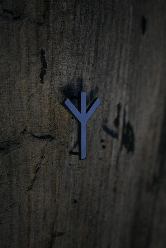 Algiz rune, black metal finish - PIN