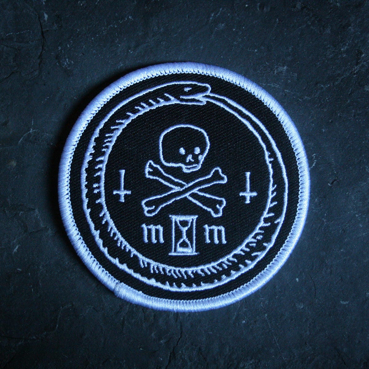 Ouroboros and skull, memento mori - PATCH