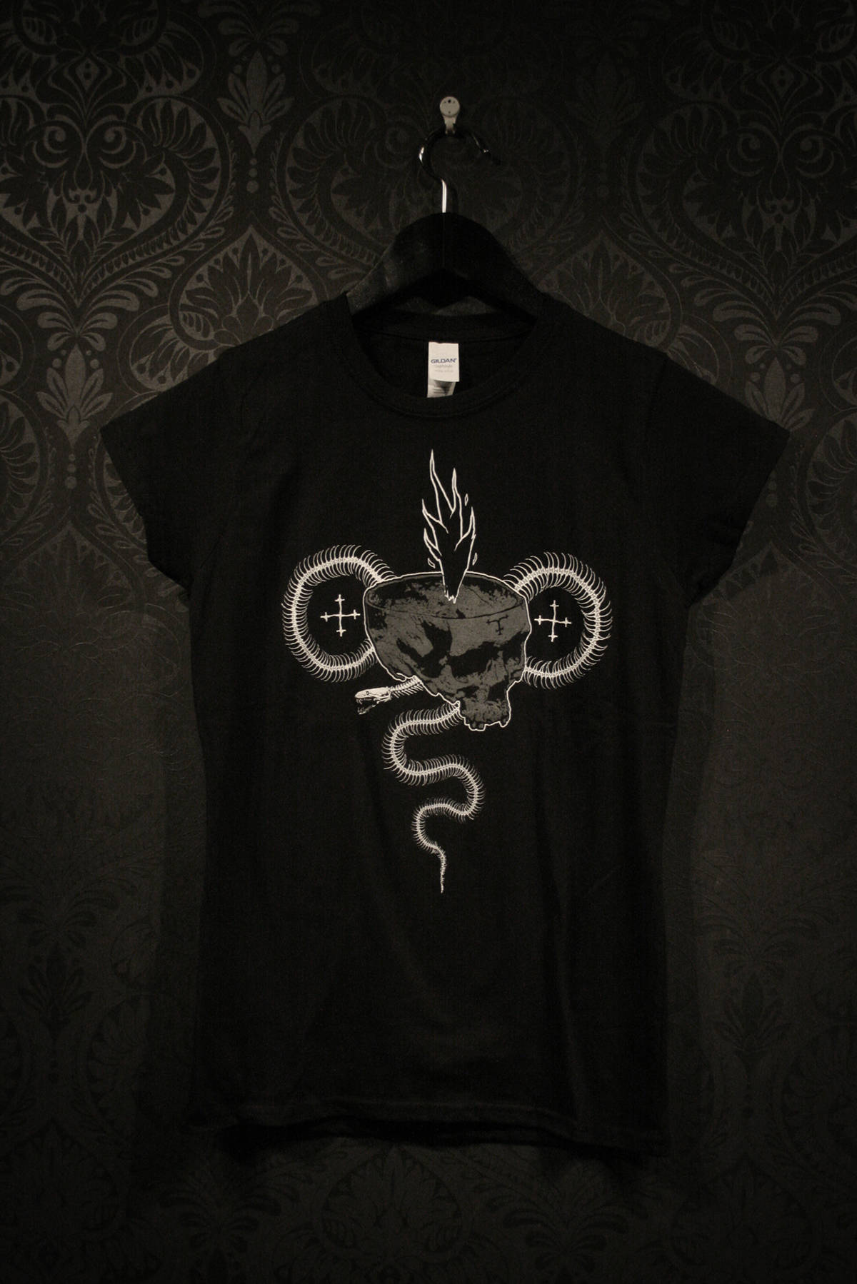 Serpent and black flame skull - T-shirt female fitted