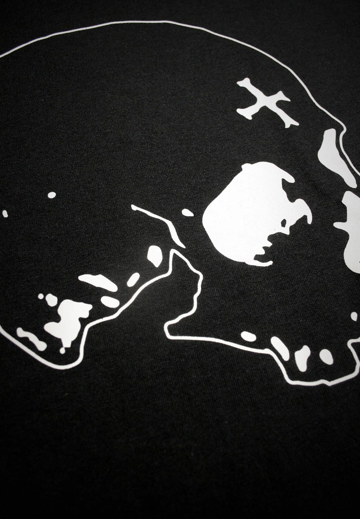 Black skull - T-shirt