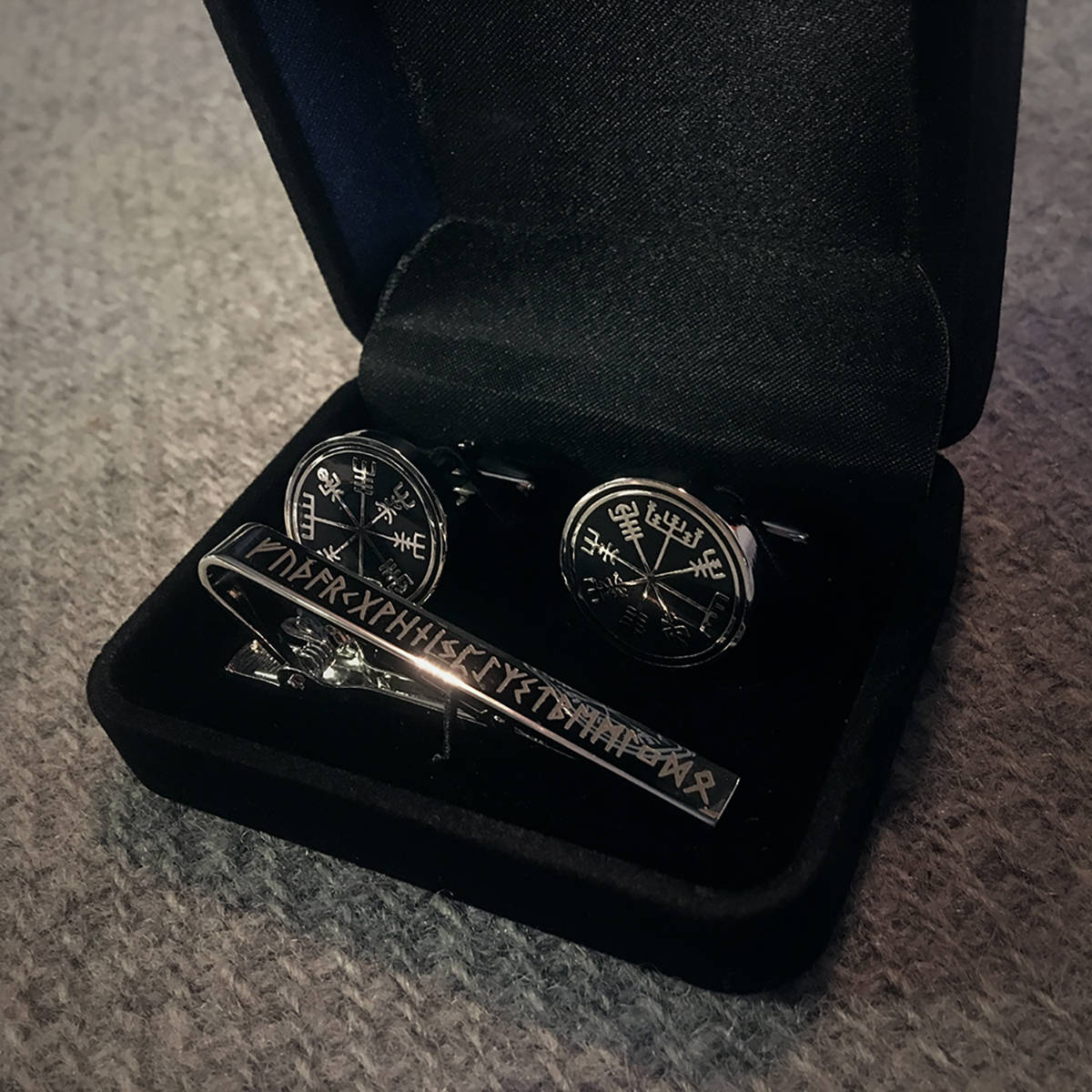 Vegvisir cufflinks, Elder Futhark tie-clip with  - gift box set!