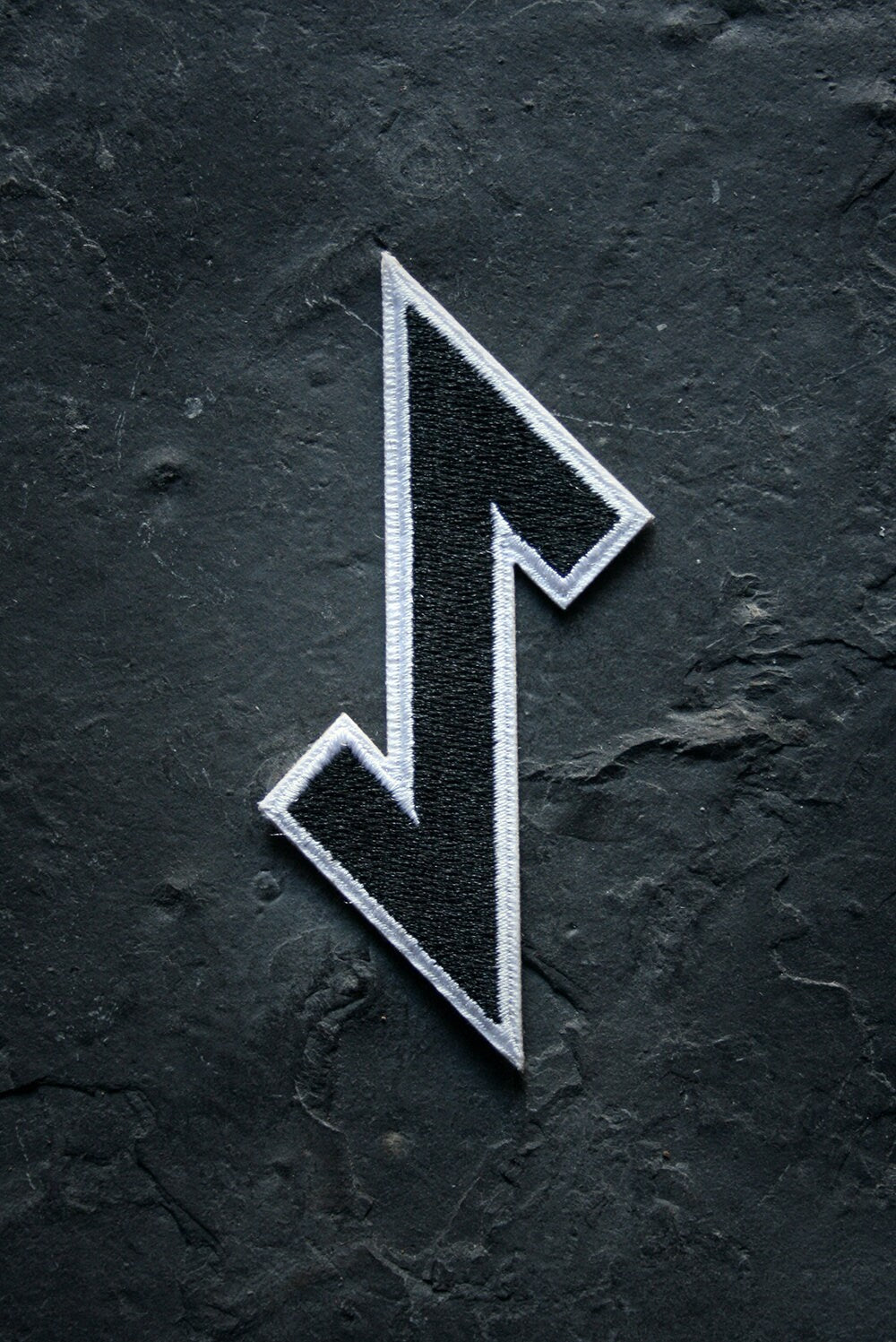 Eihwaz rune, shaped - PATCH – TORVENIUS