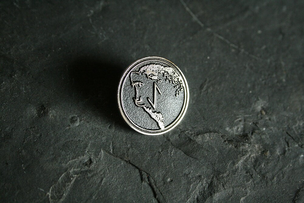 WOLF, Eihwaz rune - PIN