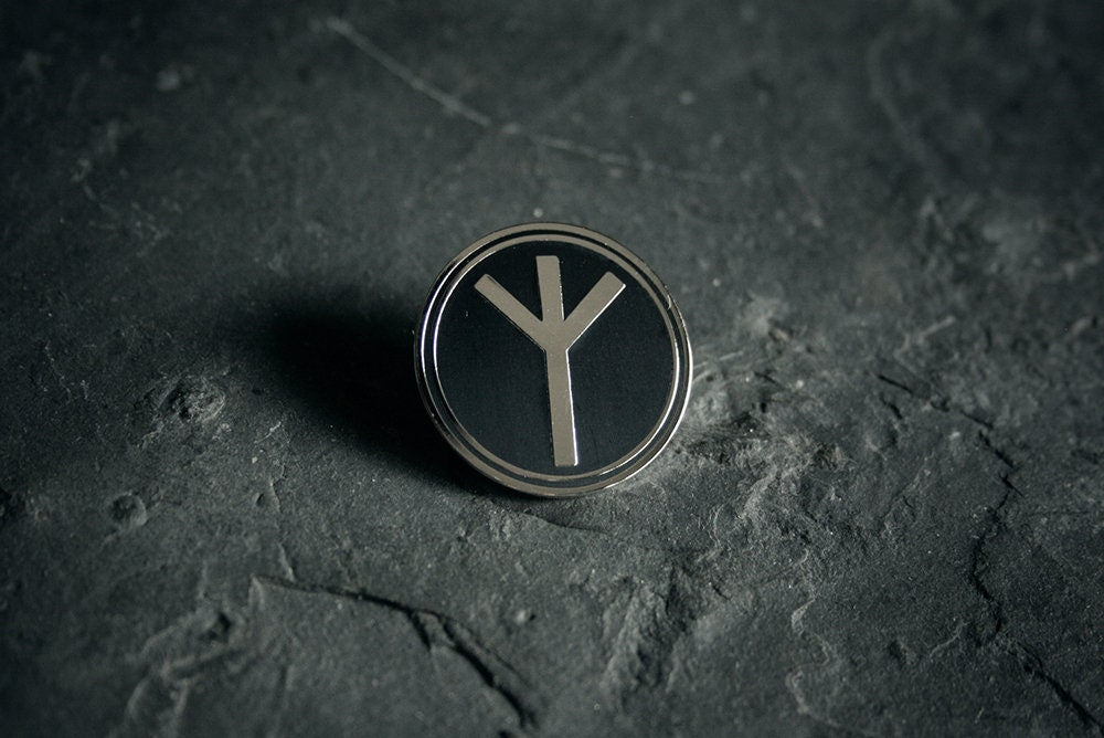 Algiz rune, circular style - PIN – TORVENIUS