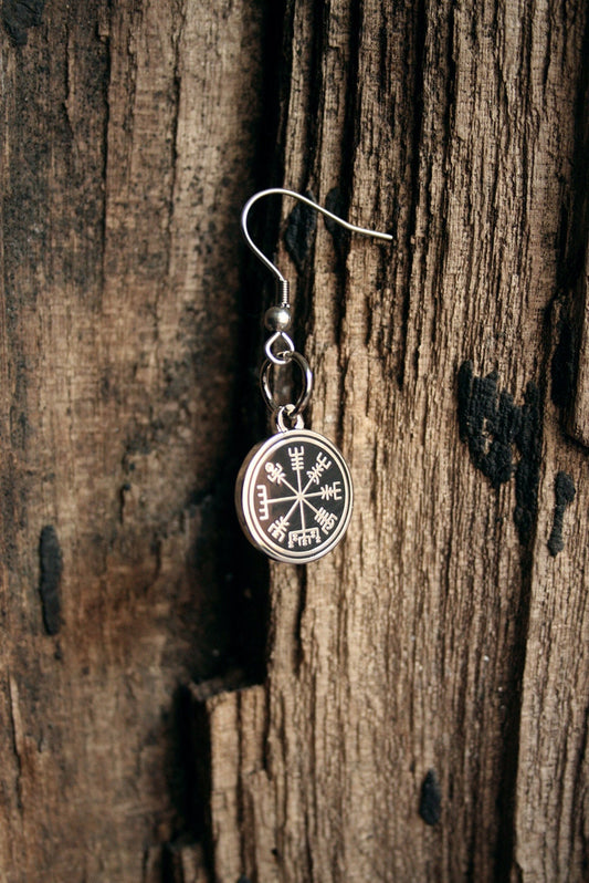 Vegvísir with hook - EARRINGS