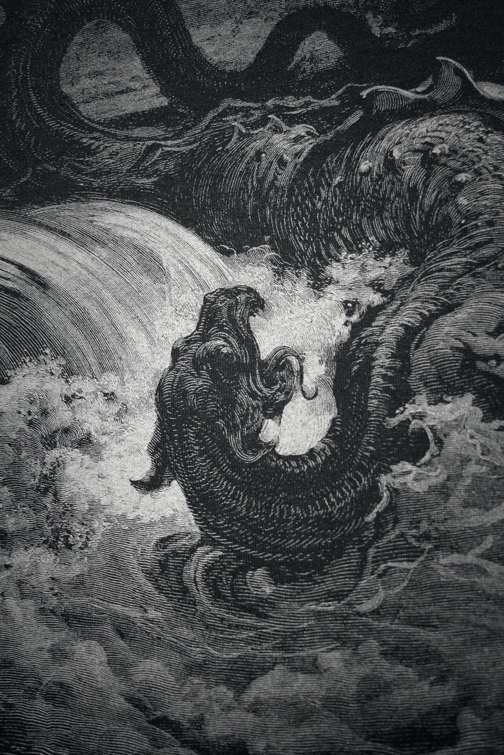 LEVIATHAN, Gustave Dore illustration - T-shirt