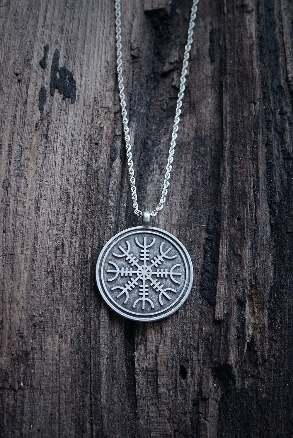 Ægishjálmur, Helm of awe (or helm of terror) - NECKLACE