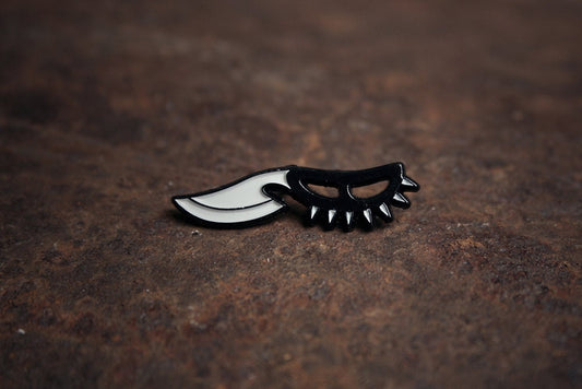 Cobra knife, knuckle knife, retro 80s blade - PIN