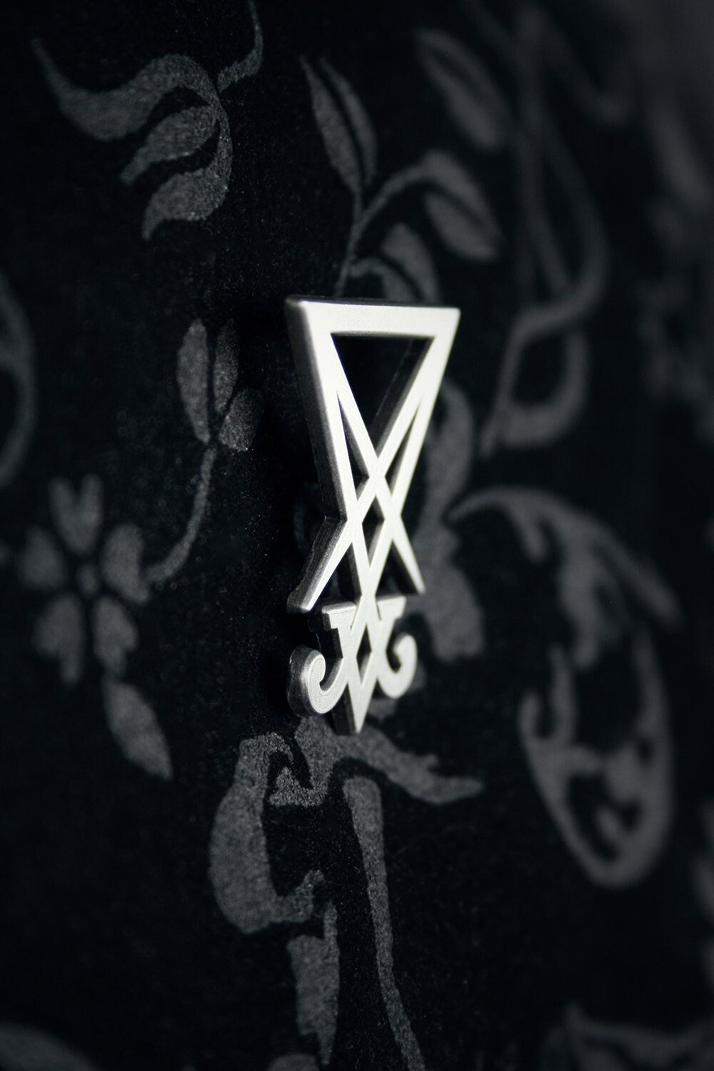 Sigil of Lucifer, Seal of Lucifer, Large MATTE finish 30 mm version - PIN