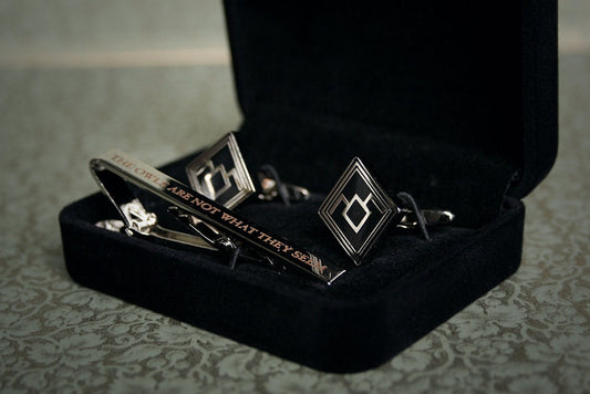 Black Lodge, Owl cave symbol cuff-links, tie-clip, the owls are not what they seem - gift box set!