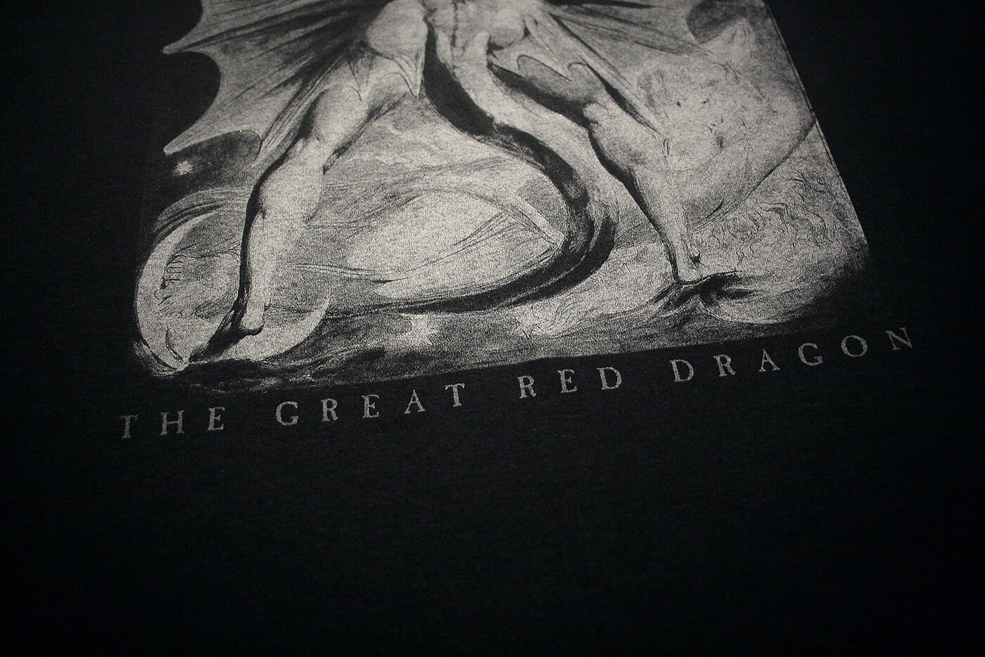 The Great Red Dragon by William Blake - T-shirt