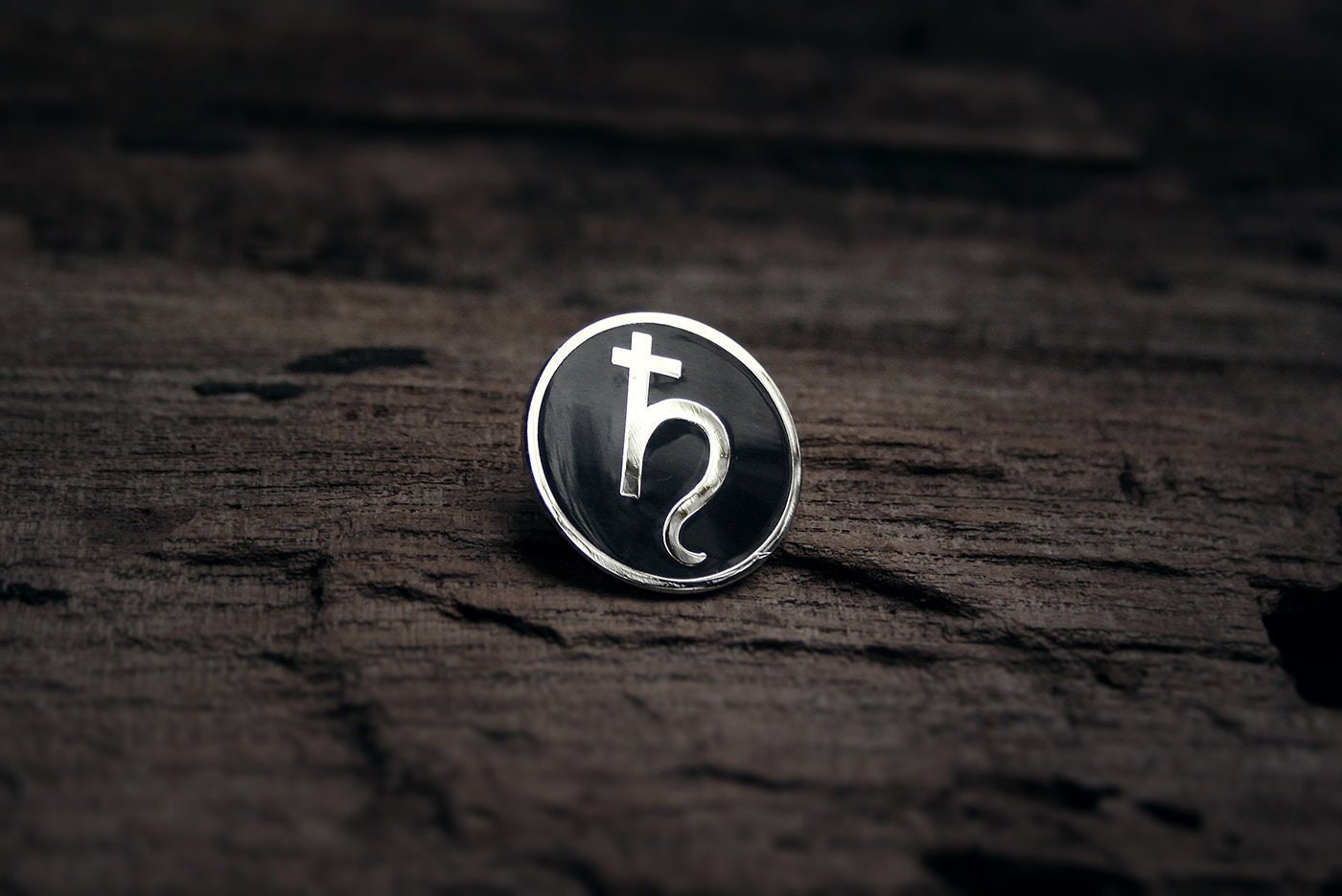 Saturn, planet symbol - PIN