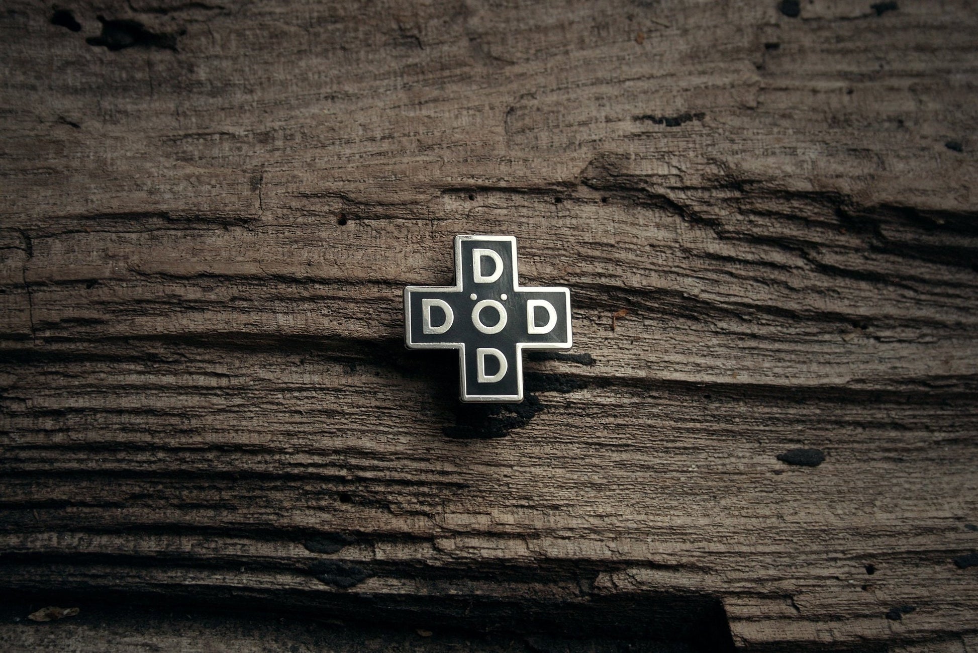 DÖD, cross shaped death - PIN