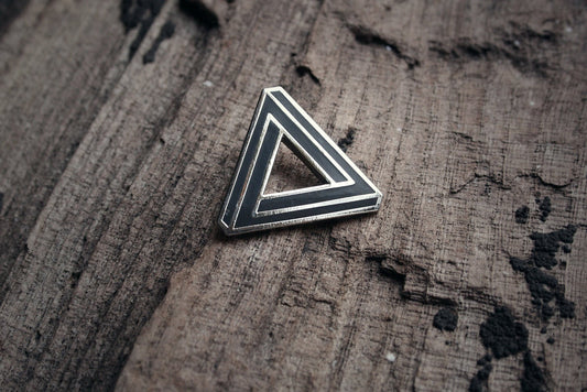 Penrose triangle, tribar, impossible figure, Oscar Reutersvärd - PIN