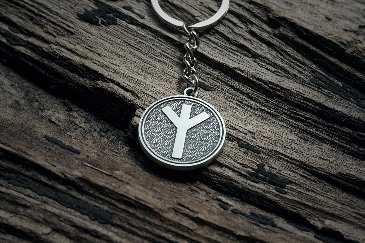 Algiz rune - Keychain