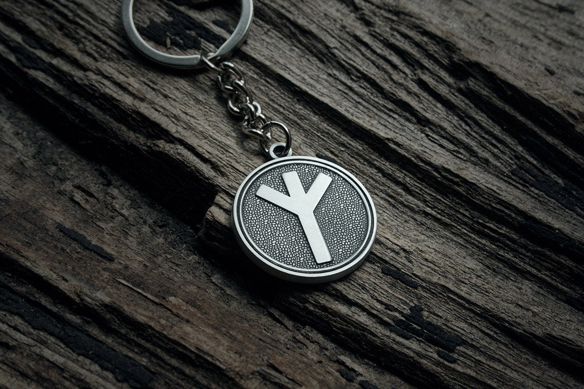 Algiz rune - Keychain