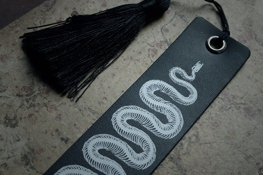 Snake skeleton - Bookmark