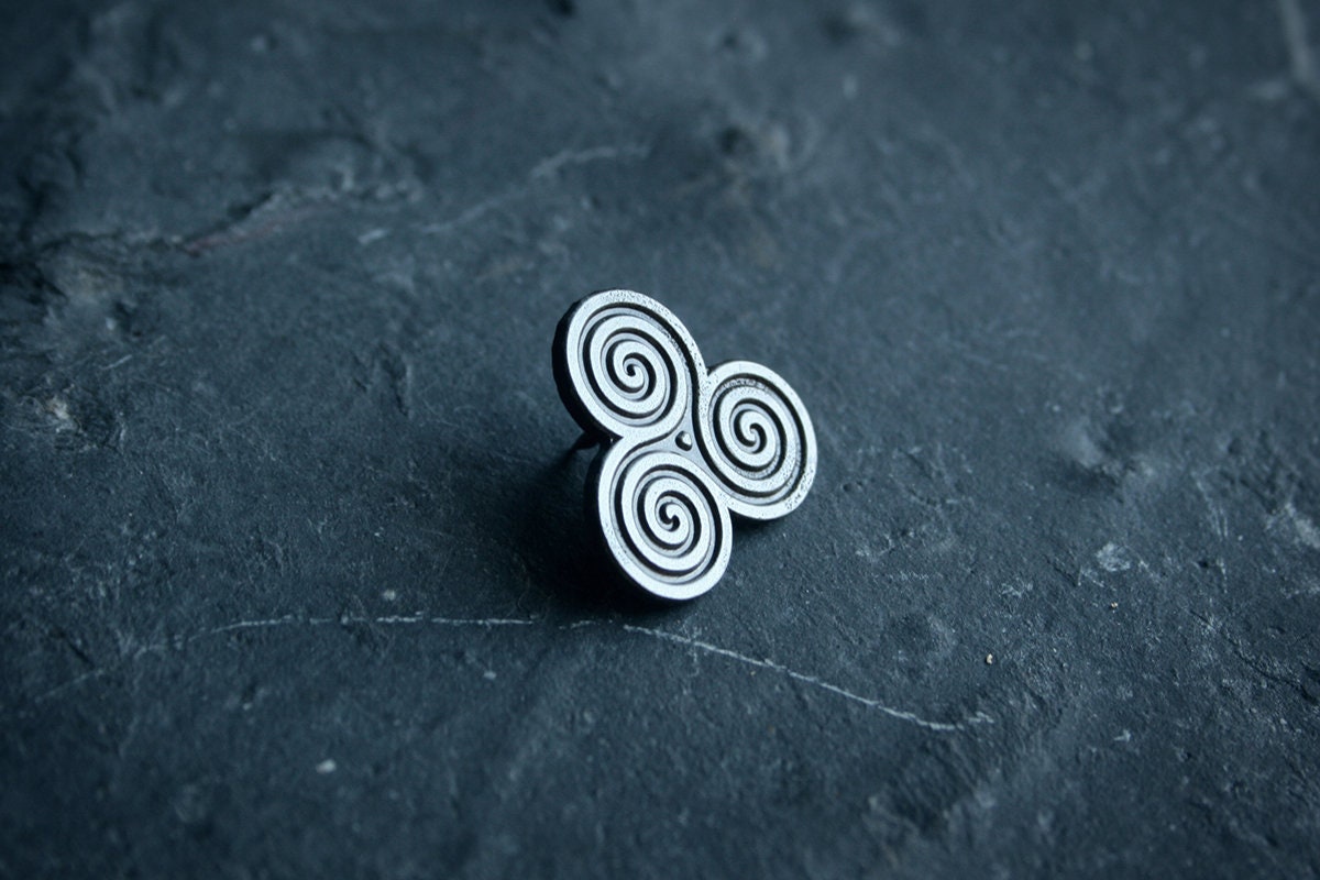 Triskelion, triskele, shaped version - PIN