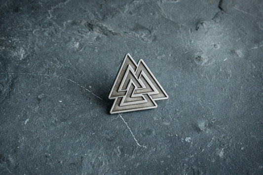 Valknut, thin dark triple version - PIN