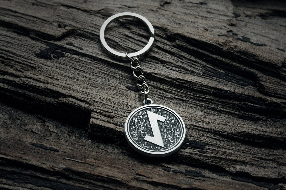 Eihwaz rune - Keychain