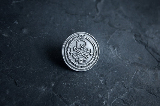 Ouroboros and skull, memento mori, antique version - PIN