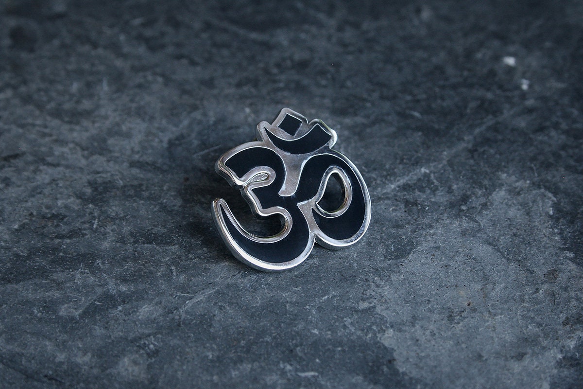 Aum sign, Om, mantra - PIN