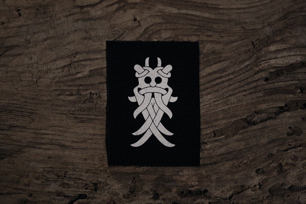 Rune mask, mammen style - screen printed PATCH