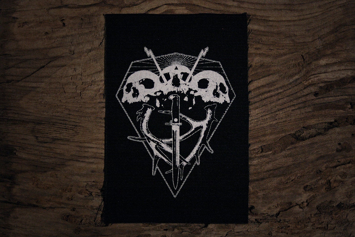 Skulls with lightning eyes, dagger and antlers - screen printed PATCH