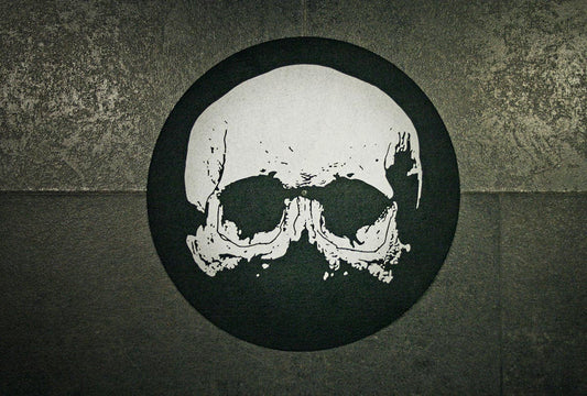 Skull illustration - TURNTABLE SLIPMAT