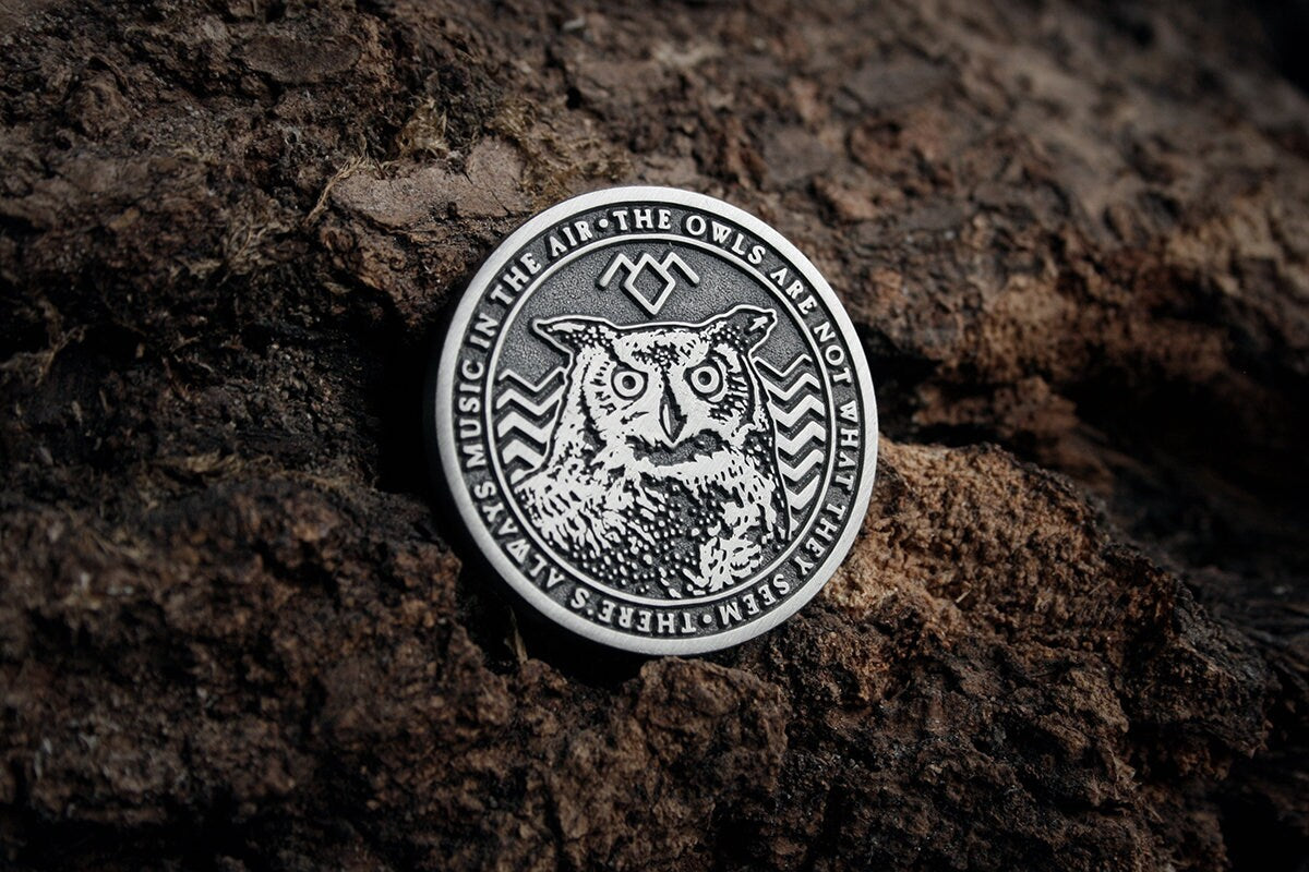 Black Lodge and Owl cave symbol coin - collectible divination flip COIN