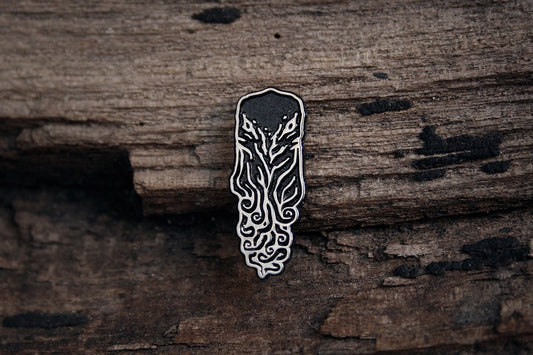 Cthulhu, the great old one, black and silver face - PIN