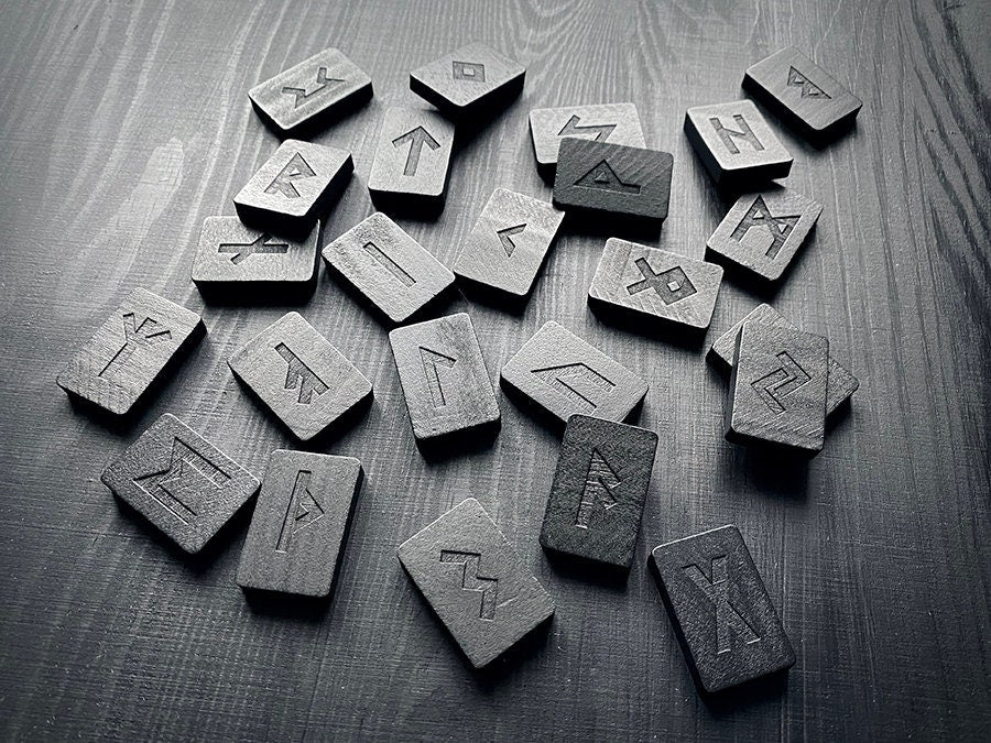 Shadow runes, Elder Futhark Rune wooden rune-set, divination tool - RU ...