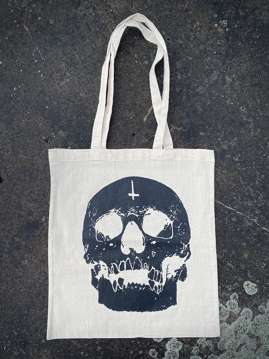 Black skull with upside down cross - Tote bag (natural white colored)