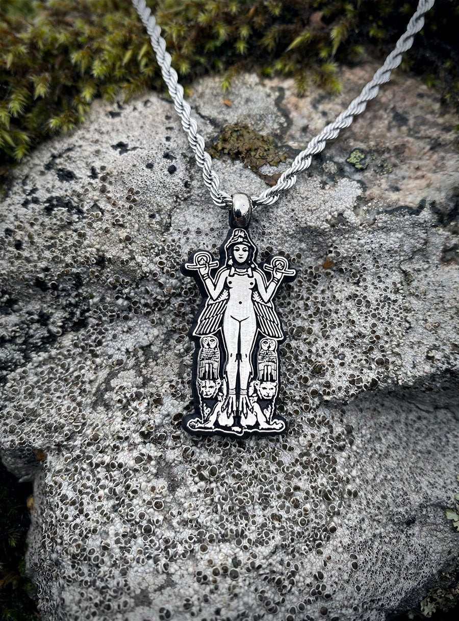 Inanna / Ishtar / Ereshkigal / Lilith, dark mother and goddess of the night - NECKLACE
