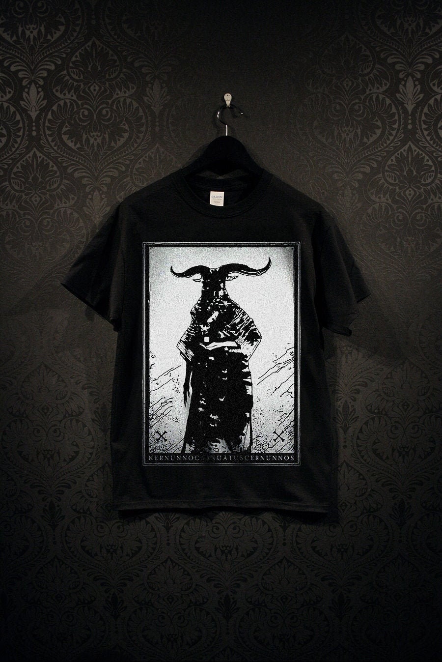 Horned God, Cernunnos, white on black version - T-shirt