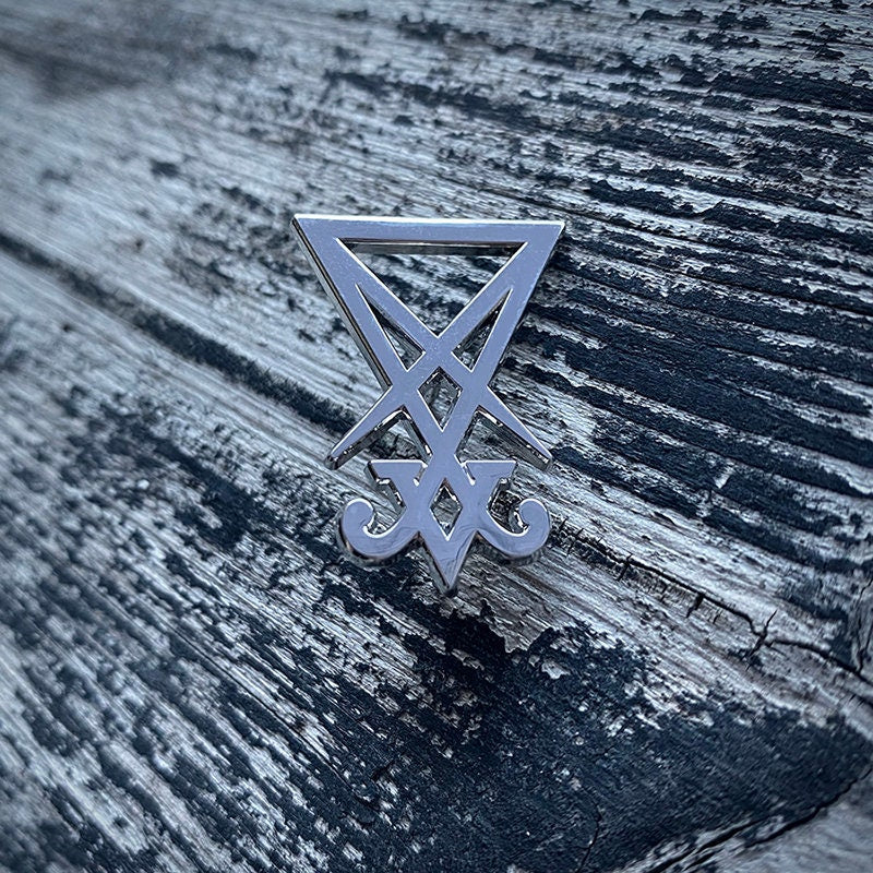 Sigil of Lucifer, Seal of Lucifer, Large SHINY 30 mm version - PIN