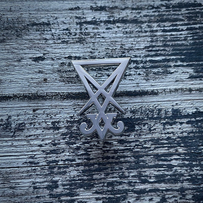 Sigil of Lucifer, Seal of Lucifer, Large SHINY 30 mm version - PIN