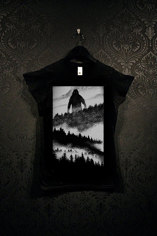 A giant / Jotun, (Thurs) rune tshirt - T-shirt female fitted