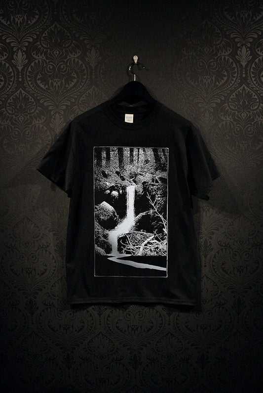 Dark water stream in a dense forest (Laguz) rune tshirt - T-shirt