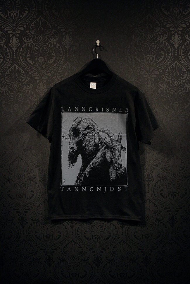Tanngrisner and Tanngnjost, the goats of Thor, rune tshirt - T-shirt