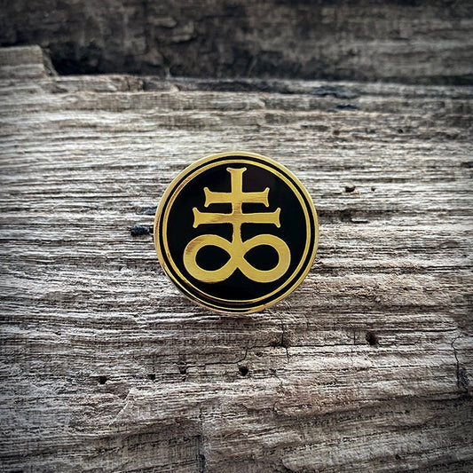 Leviathan cross, round, gold and black version - PIN